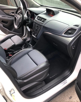Opel Mokka cena 47900 przebieg: 97000, rok produkcji 2014 z Garwolin małe 172